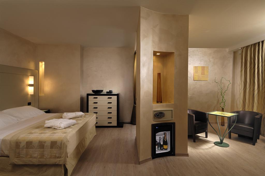 Hotel La Cartiera Βινιόλα Εξωτερικό φωτογραφία